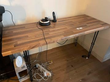 Bureau beschikbaar voor biedingen