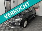 Volkswagen T-Roc 1.5 TSI Style Aut, Stof, 4 cilinders, 150 pk, Zwart