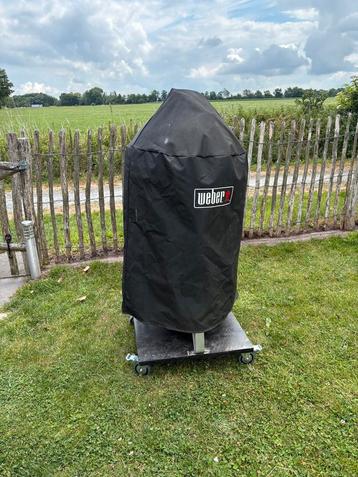 WSM Weber Smokey Mountain 47 inch met hoes beschikbaar voor biedingen