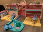 Barbie cruise schip incl zwembad en stoelen, Ophalen, Gebruikt