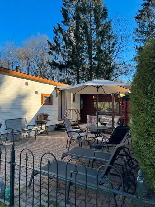 Te koop chalet op camping ronstrand, Vakantie, Vakantiehuizen | Nederland, Drenthe, Tuin