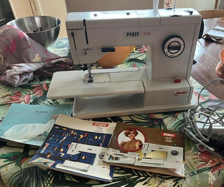 Naaimachine PFAFF 1222, Hobby en Vrije tijd, Naaimachines en Toebehoren, Gebruikt, Naaimachine, Pfaff, Ophalen of Verzenden