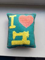 Speldenkussen ( geborduurd), Hobby en Vrije tijd, Ophalen of Verzenden, Nieuw