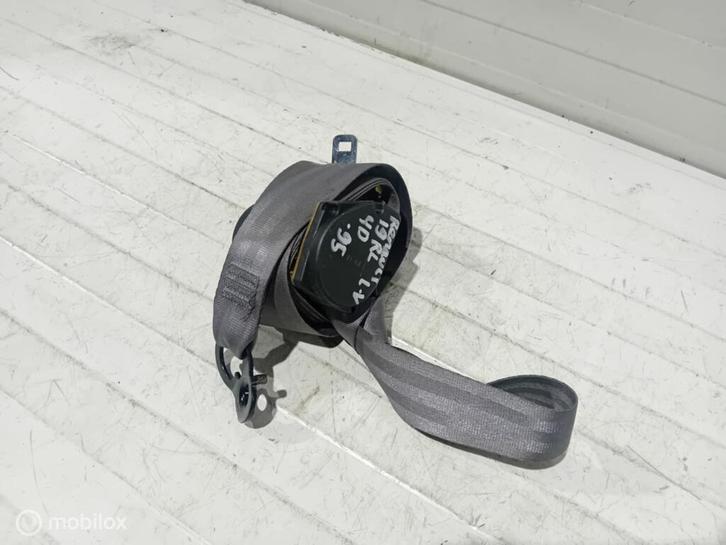 Gordel Renault 19 7700829124, Auto-onderdelen, Interieur en Bekleding, Gebruikt, Ophalen of Verzenden