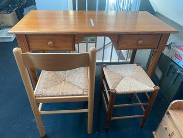 Bureau - 135x65x75 cm beschikbaar voor biedingen