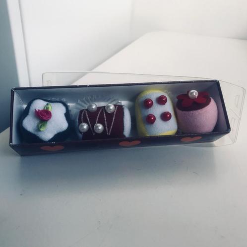 Taartjes speelkeuken kinderkeuken NIEUW in doosje vilt, Kinderen en Baby's, Speelgoed | Speelkeukens, Nieuw, Speelkeuken-accessoire