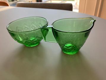 Vintage persglazen roomstel groen Copier groen porselein  beschikbaar voor biedingen