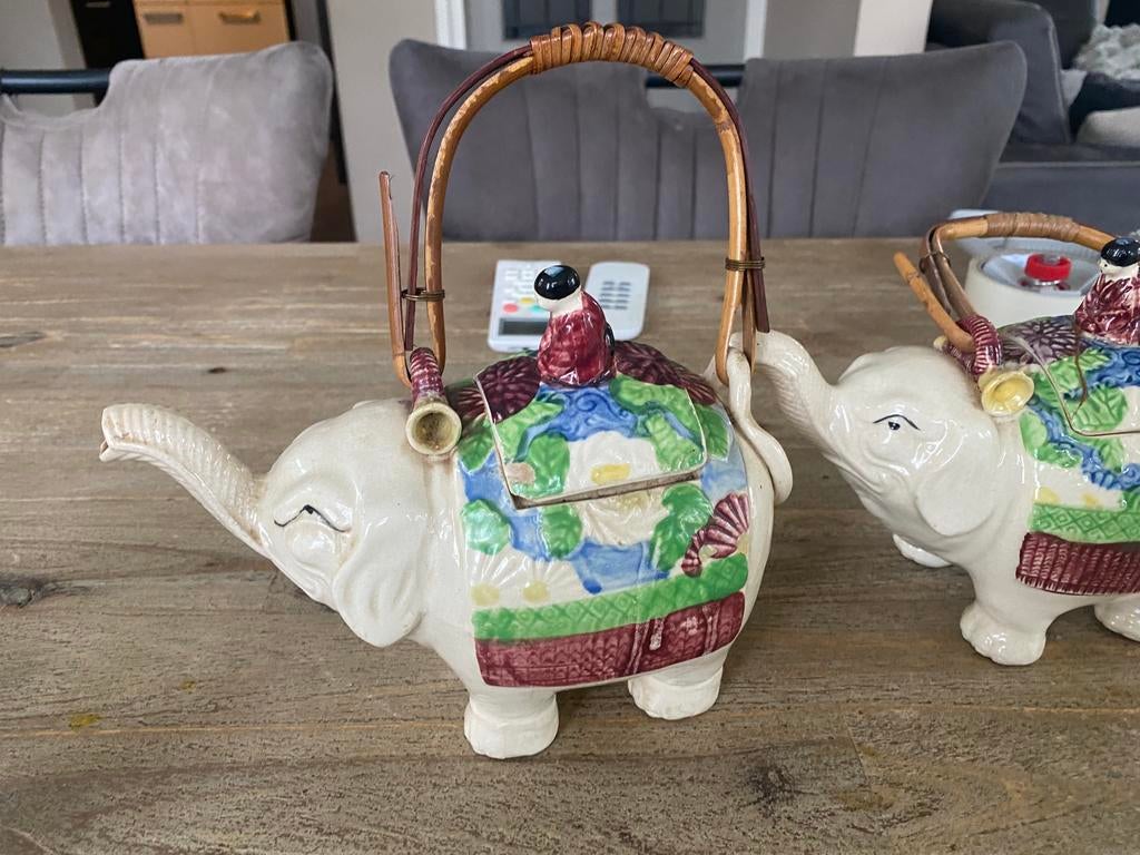 Oud japans olifant theepotje  uit1920, Antiek en Kunst, Antiek | Porselein, Ophalen of Verzenden