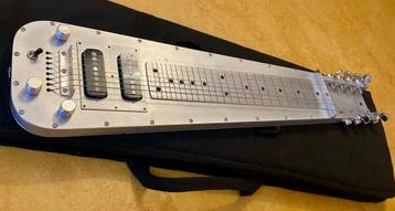 Fouke Industrial Guitar 8-string lapsteel NIEUWSTAAT beschikbaar voor biedingen