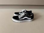 Vans Old Skool lage sneakers | Zwart | Maat 39, Kleding | Dames, Schoenen, Zwart, Ophalen of Verzenden, Vans, Sneakers of Gympen