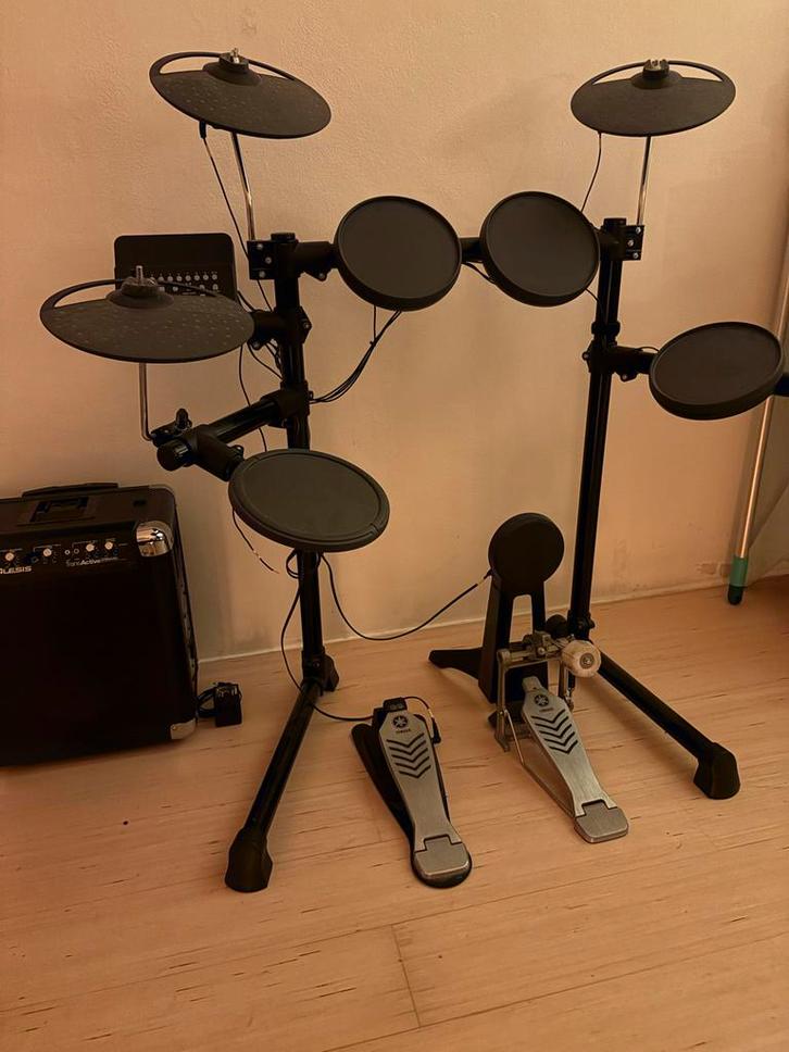 Yamaha DTX432K Elektrisch Drumstel + Speaker, Muziek en Instrumenten, Drumstellen en Slagwerk, Zo goed als nieuw, Yamaha, Elektronisch