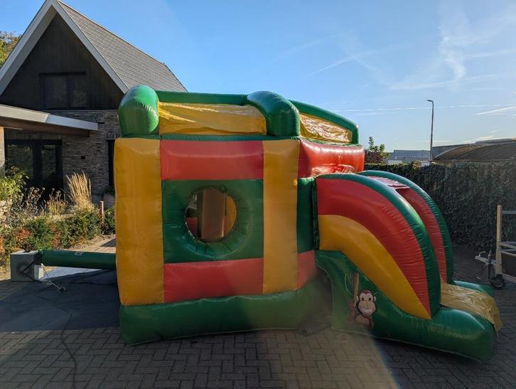 Springkussen Multiplay Jungle - Blower, Verankering en CEC, Hobby en Vrije tijd, Feestartikelen | Verhuur, Gebruikt, Overige, Ophalen