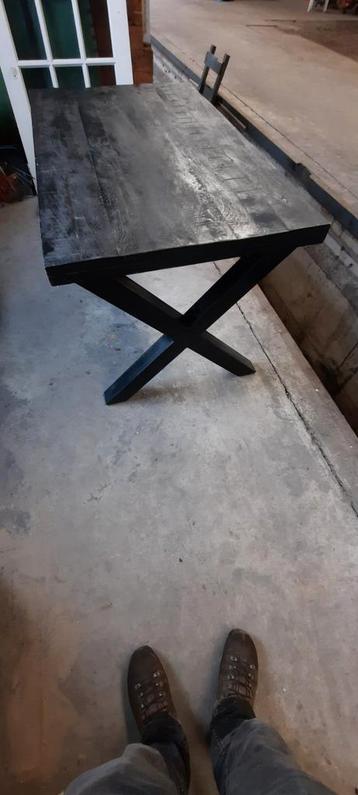 Eettafel industrieel