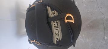 Te koop Dior tas beschikbaar voor biedingen