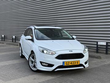 Ford Focus 1.5 Titanium ST-LINE (bj 2015) AUTOMAAT|XENON|SDA beschikbaar voor biedingen