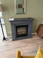 Bijna nieuwe electrische haard met ombouw, Huis en Inrichting, Haarden, Ophalen of Verzenden, Zo goed als nieuw, Vrijstaande haard