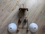 Verstelbare hanglamp messing (met 2 kappen melkglas), Huis en Inrichting, Lampen | Hanglampen, Gebruikt, Glas, 75 cm of meer, Antiek