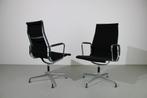Vitra Eames EA 112 stoelen, Chroom, zwart hopsak, Metaal, Twee, Gebruikt, Zwart
