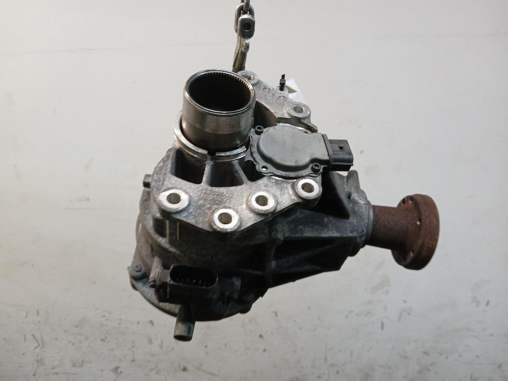 Tussenbak4x4 Land Rover Evoque, Onderdelen@venauto.nl, Van der Ven Autorecycling B.V., Ettenseweg 76, 4706 PB Roosendaal, The Netherlands