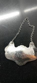 zilveren oud flessen label, Antiek en Kunst, Ophalen of Verzenden, Zilver