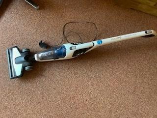 Steelstofzuiger, Witgoed en Apparatuur, Stofzuigers, Zo goed als nieuw, Stofzuiger, 1200 tot 1600 watt, Reservoir, Ophalen of Verzenden