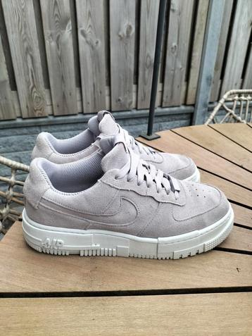 Nike Air Force Pixel maat 40,5 beschikbaar voor biedingen