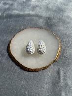 Witte druppel oorbellen, Overige materialen, Hangers, Wit, Nieuw