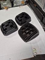 Suzuki 2x gp125 en 1x ts? cilinderkoppen New old stock nos, Motoren, Onderdelen | Oldtimers, Ophalen of Verzenden