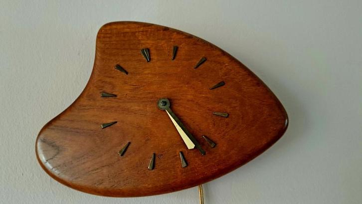 Mid Century wandklok, Antiek en Kunst, Antiek | Klokken, Ophalen of Verzenden