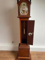 Wuba Friese staande klok, Ophalen