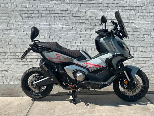Honda X-ADV750.2023.1500km.Akrapovic.Full option ., Motoren, Motoren | Honda, Bedrijf, meer dan 35 kW, Ophalen