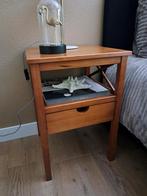 2 mooie nachtkastjes, Huis en Inrichting, Slaapkamer | Nachtkastjes, Ophalen, Minder dan 45 cm, 55 tot 70 cm, Zo goed als nieuw