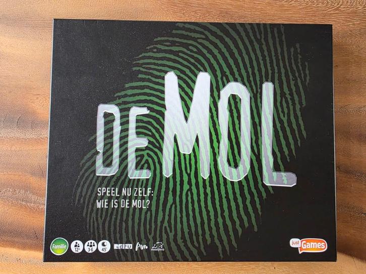 Wie is de Mol? - Kaartspel, Hobby en Vrije tijd, Gezelschapsspellen | Bordspellen, Zo goed als nieuw, Drie of vier spelers, Vijf spelers of meer
