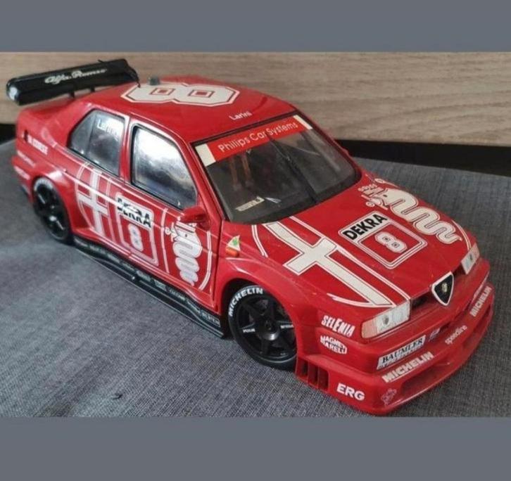 Alfa Romeo 155 V6 TI 1;18 DTM class 1 Larini nr.8.UT models, Verzamelen, Automerken, Motoren en Formule 1, Zo goed als nieuw, Auto's