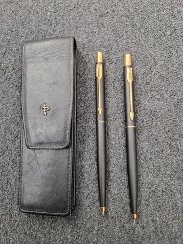 Parker pen, potlood set met etui beschikbaar voor biedingen