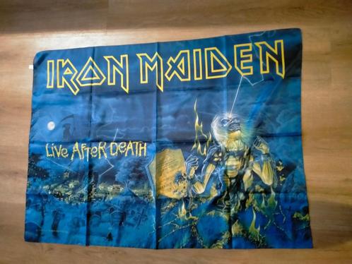 Iron Maiden live after death 2005 muziek metal logo vlag, Verzamelen, Muziek, Artiesten en Beroemdheden, Zo goed als nieuw, Ophalen of Verzenden