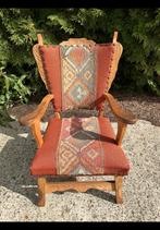 Lage, oude aparte relax stoel, fauteuil. Houten frame + stof, Ophalen