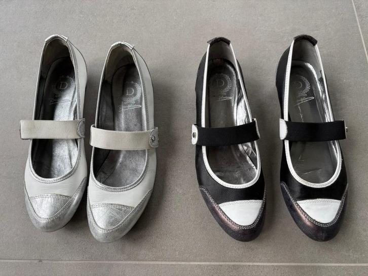2 paar instappers (lage hak) - maat 40 - vrijwel nieuwstaat, Kleding | Dames, Schoenen, Zo goed als nieuw, Instappers, Wit, Ophalen