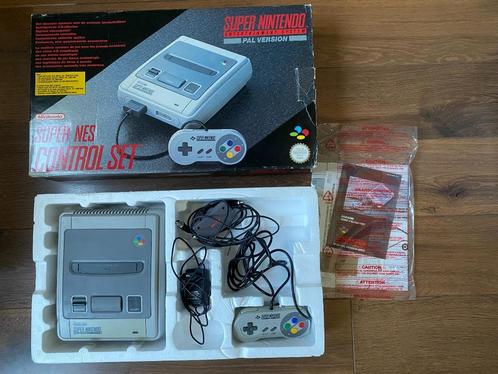 Snes console compleet boxed, Spelcomputers en Games, Games | Nintendo Super NES, Zo goed als nieuw, 1 speler, Vanaf 3 jaar, Ophalen of Verzenden