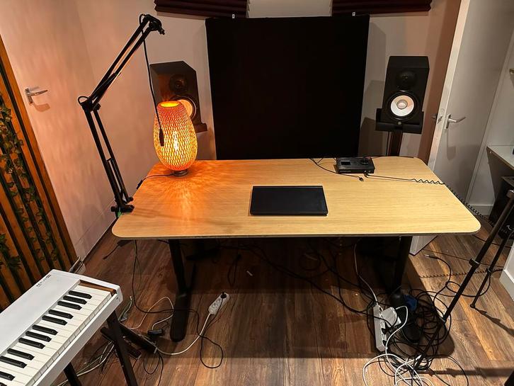 IKEA BEKANT Bureau - 160x80 cm - Eikenfineer, Huis en Inrichting, Bureaus, Zo goed als nieuw, Bureau, In hoogte verstelbaar, Ophalen