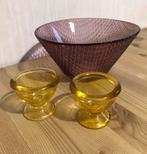 Kleurig persglas: schaal en eierdoppen, Verzamelen, Ophalen of Verzenden, Zo goed als nieuw, Overige typen