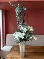 Bloemstuk met kunstbloemen, Huis en Inrichting, Woonaccessoires | Kunstplanten en Kunstbloemen, Ophalen, Zo goed als nieuw, Binnen