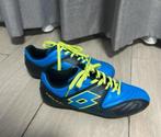 Lotto Voetbalschoenen Blauw/Zwart maat 35, Ophalen of Verzenden, Zo goed als nieuw, Blauw, Sportschoenen