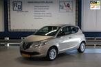 Lancia Ypsilon 1.2 Gold / LEUK MODEL ! ! !, Voorwielaandrijving, Gebruikt, 4 cilinders, Bedrijf