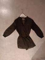 Leger groen jurkje merk Pigalle, Kleding | Dames, Jurken, Ophalen of Verzenden, Gedragen, Groen, Boven de knie