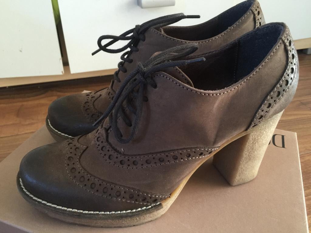 Donna Piu taupe veterpumps derby schoenen bottinen boots 39, Kleding | Dames, Pumps, Bruin, Nieuw, Ophalen of Verzenden
