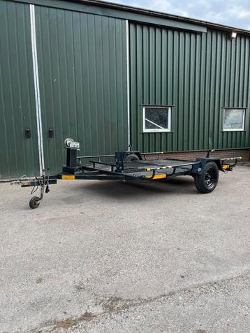 Motoraanhanger/machinetransporter! Amerikaans Nette staat! beschikbaar voor biedingen