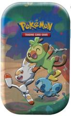 Pokemon - 50 kaarten met gratis lege Galar Starters Tin, Ophalen of Verzenden, Zo goed als nieuw, Meerdere kaarten, Foil