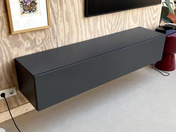 2x Italiaanse LEMA wandkasten in de kleur Antraciet beschikbaar voor biedingen