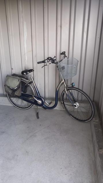 FANTASTISCHE damesfiets SPARTA met VERSNELLINGEN en SLOT! beschikbaar voor biedingen